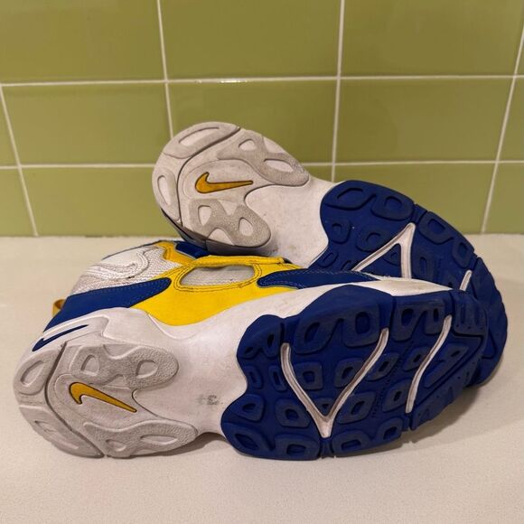 Nike Air Speed Turf DZ4448-100 Youth Sneakers — Size 7Y Blue/Yellow (Used) - Picture 5 of 6